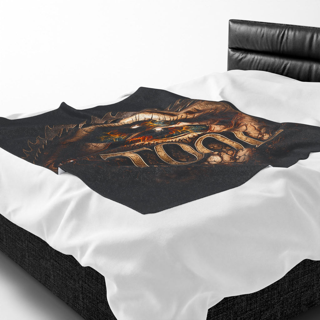 TOOL Inspired Plush Blanket Dark Aesthetic Throw Blanket Gothic Music Fan Blanket Alternative Bedroom Decor Couch Blanket Gift